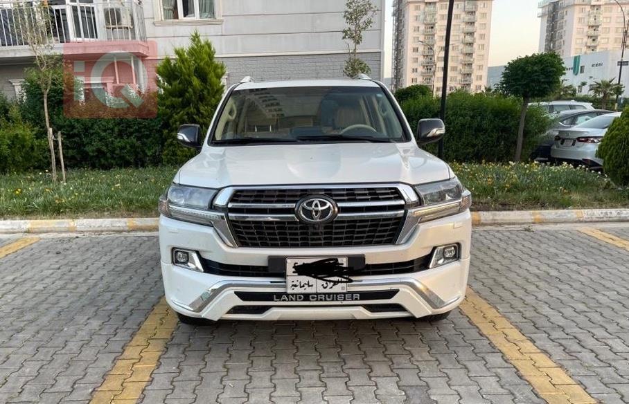 تويوتا لاندكروزر